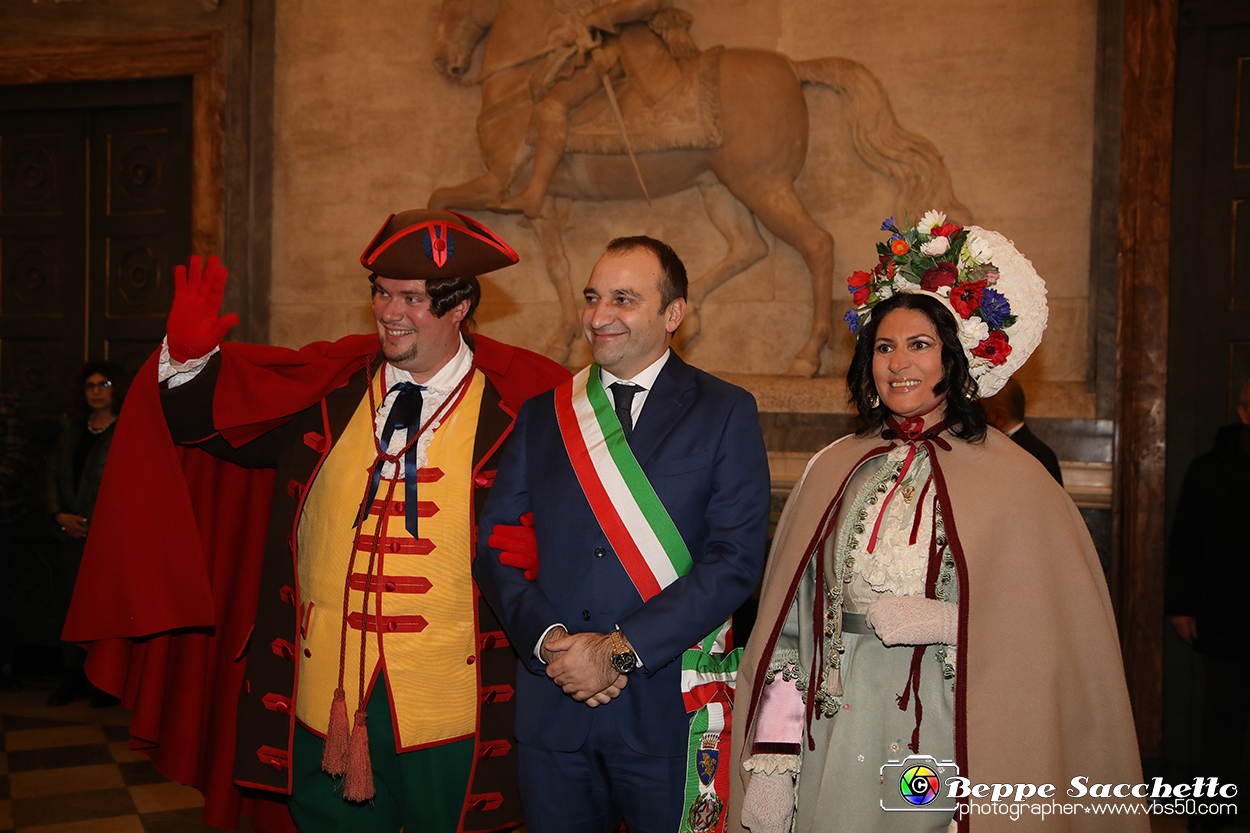 VBS_3539 - Investitura Ufficiale Gianduja e Giacometta Famija Turineisa - Carnevale di Torino 2024.jpg